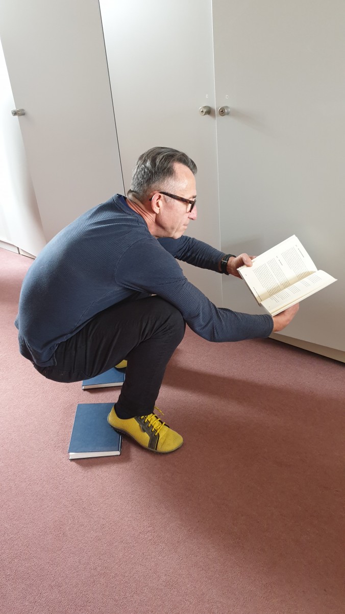 Die tiefe Hocke – die natürliche Ruheposition- Grundlage der